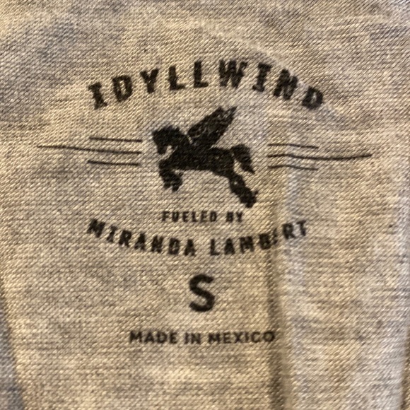 Idyllwind Women’s  Sleeveless Blouse - Picture 3 of 3